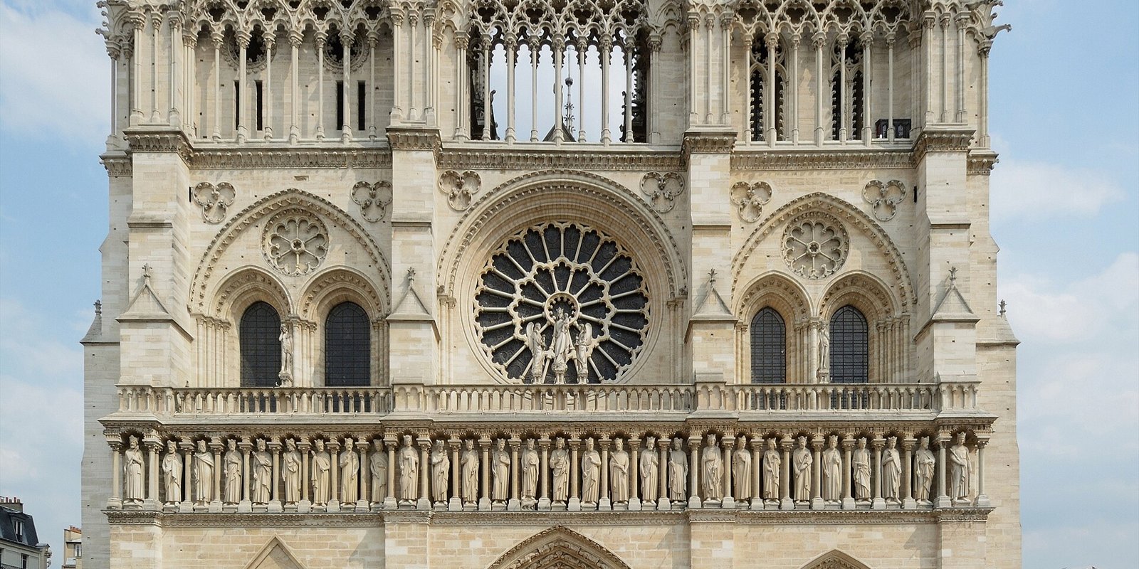 Façade ouest de la cathédrale Notre-Dame de Paris